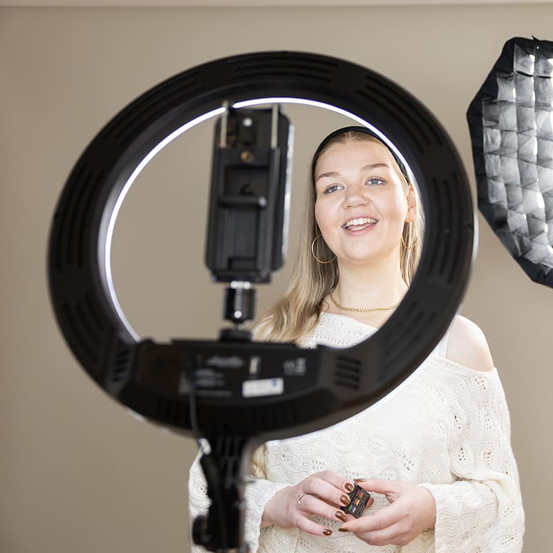 PIKES-yrityspalvelut, yritysuutiset Nurmes ja Juuka kuvassa Netta Juuan Digituvalla