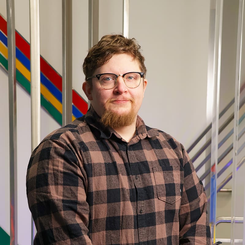 PIKES-yritysneuvonta, kuvassa Juho Luostarinen