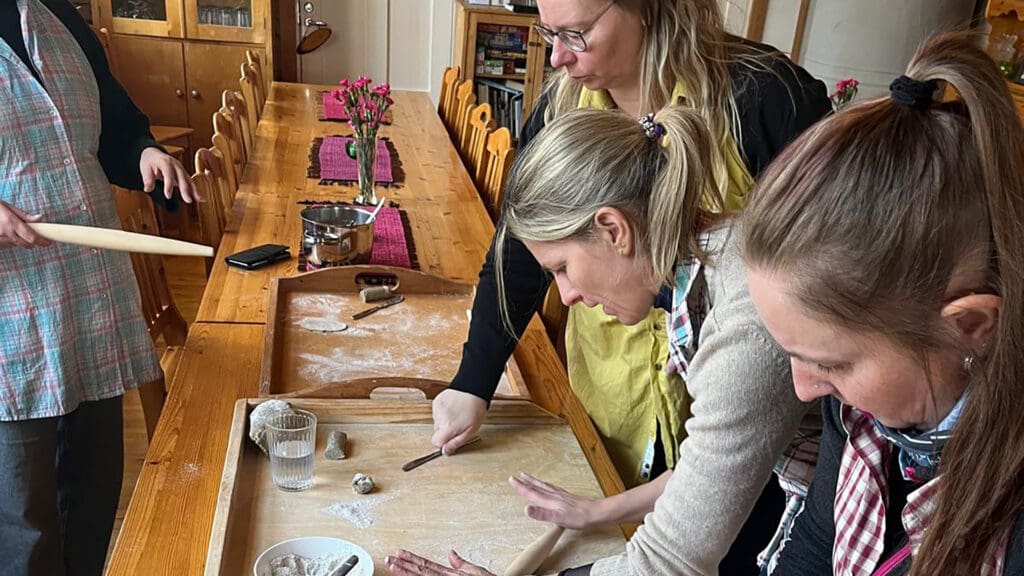 PIKES-VisitBomba, matkanjärjestäjävierailulla piirakkapaja