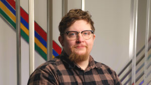 PIKES-yrityspalvelut, kuvassa yritysasiantuntija Juho Luostarinen