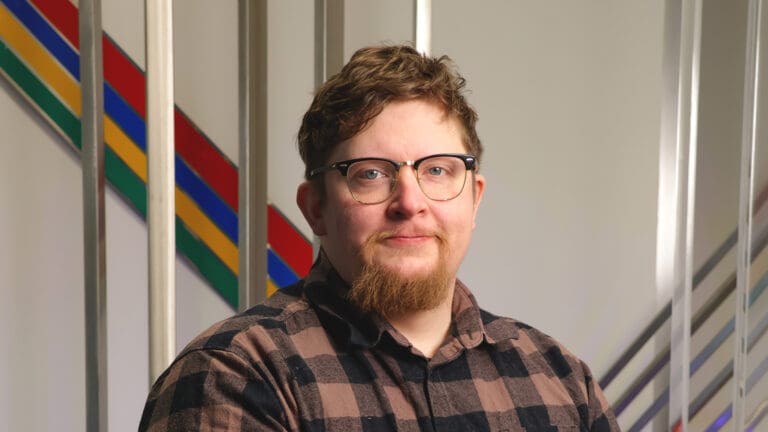 PIKES-yrityspalvelut, kuvassa yritysasiantuntija Juho Luostarinen