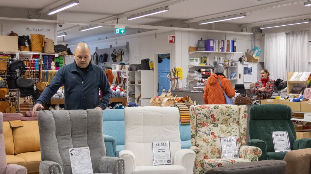 PIKES - yrittäjäksi Juukaan, Pielisen Kalusteen ja Lankapuodin yrittäjät.